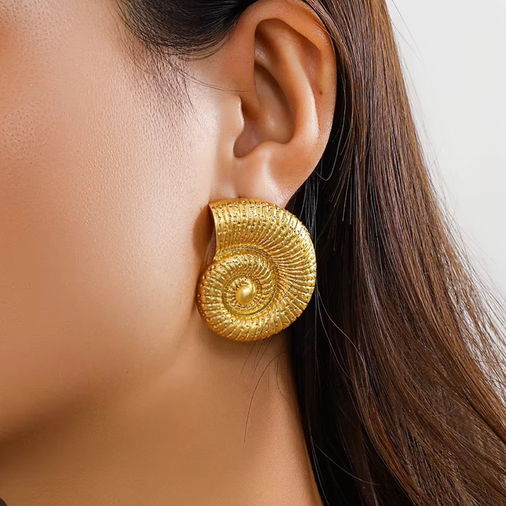 Zara Snail Shell Earrings